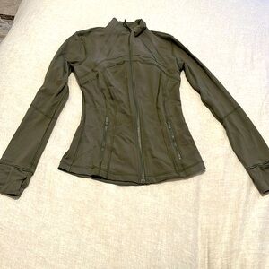 Women’s Lululemon Olive green zip up jacket $80.00